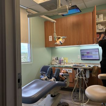 Sunny Hills Pediatric Dentistry - The procedure room set up. Parents (smartly) sit outside but can watch and aren't far away. - Pediatric Dentists Near Me - Fullerton, California Sunny Hills Pediatric Dentistry - The procedure room set up. Parents (smartly) sit outside but can watch and aren't far away. - Pediatric Dentists Near Me - Fullerton, California