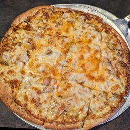 Spicy Chicken Pizza