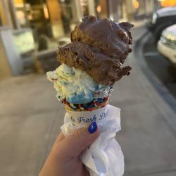 Handel's Homemade Ice Cream - Cave Creek