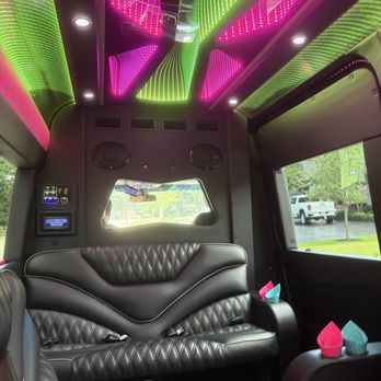 Advantage Limousine Services - Limos Near Me - Irving, Texas