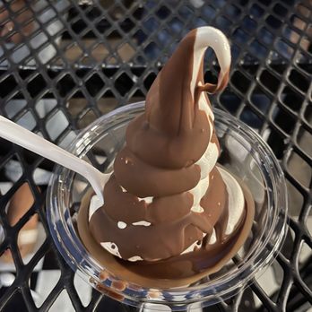 Softside - Vanilla softserve dipped - Ice Cream & Frozen Yogurt Near Me - New York, New York Softside - Vanilla softserve dipped - Ice Cream & Frozen Yogurt Near Me - New York, New York