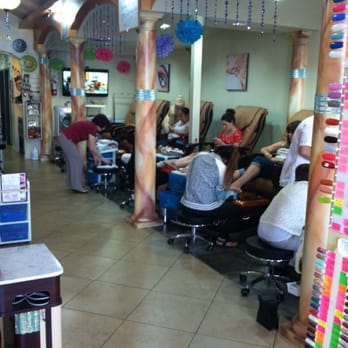 Euro Nails Spa - Nail Salons Near Me - Riverside, California