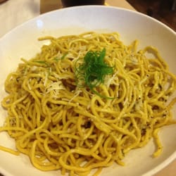 Karai Crab - Garlic noodles