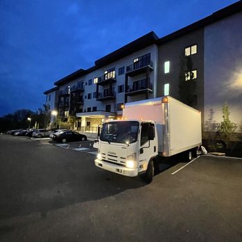 MOOVZE - Truck is ready to go! - Movers Near Me - Ivyland, Pennsylvania MOOVZE - Truck is ready to go! - Movers Near Me - Ivyland, Pennsylvania