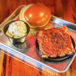 Tubby's Q and Smokehouse - Rib lunch