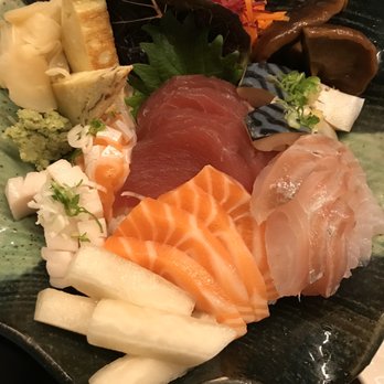 Kuro Bistro - Chirashi bowl - Japanese Near Me - Lake Forest, Illinois