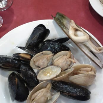 Casa Mari y Rufo - Razor clams, mussels, and clams!  Yum. - Mediterranean Near Me - Barcelona, B