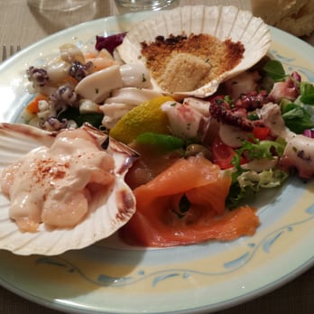 Il Cigno - Antipasto misto dell'Adriatico in versione "normale". Chissà come è quella "maxi"! - Italian Near Me - Primaluna, SO