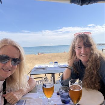 Ca la Nuri Platja - Bestie and I enjoying a little vitamin sea! - Mediterranean Near Me - Barcelona, B