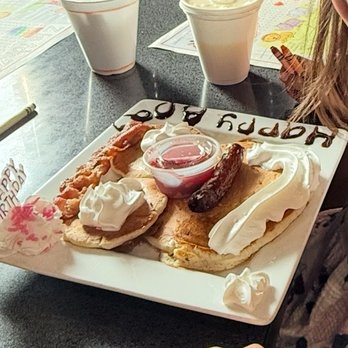 Magnolia Diner - Montgomery - Diners Near Me - Montgomery, Texas Magnolia Diner - Montgomery - Diners Near Me - Montgomery, Texas