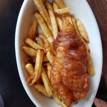 Pub Republic - Kids fish and chips - Gastropubs Near Me - Petaluma, California