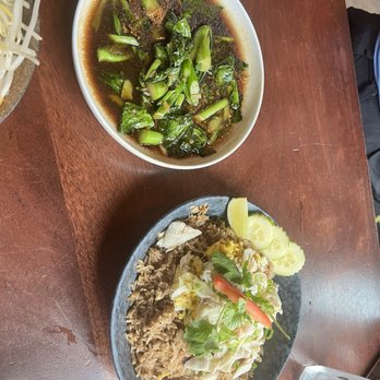 The Dara - Pad Chinese Broccoli and Crab Fried Rice - Thai Near Me - Baltimore, Maryland The Dara - Pad Chinese Broccoli and Crab Fried Rice - Thai Near Me - Baltimore, Maryland