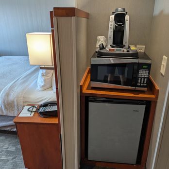 Courtyard High Point - Inside Room 419. 4th (top) floor. Keurig coffee machine, microwave, Haier mini fridge. - Hotels Near Me - High Point, North Carolina Courtyard High Point - Inside Room 419. 4th (top) floor. Keurig coffee machine, microwave, Haier mini fridge. - Hotels Near Me - High Point, North Carolina