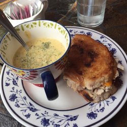 Ground On Main - Soup & sandwich
