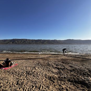 Elm Grove Beach - Beaches Near Me - Lake Elsinore, California Elm Grove Beach - Beaches Near Me - Lake Elsinore, California