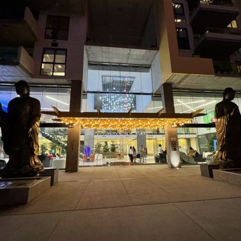 TENTEN Wilshire - Apartments Near Me - Los Angeles, California