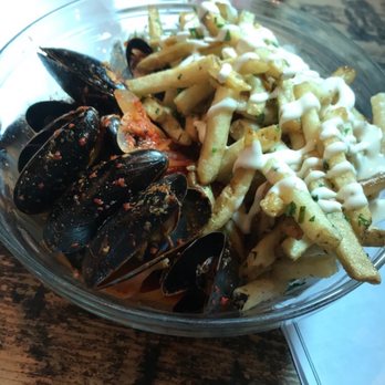 Hopfields - Mussels - Pubs Near Me - Austin, Texas