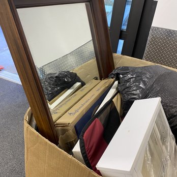 24/7 Moving - None of my mirrors and frame artwork and wall hangings were shrinked- wraps as promised and what I paid for. - Movers Near Me - Atlanta, Georgia 24/7 Moving - None of my mirrors and frame artwork and wall hangings were shrinked- wraps as promised and what I paid for. - Movers Near Me - Atlanta, Georgia