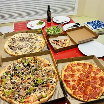 Pagliacci Pizza - Pizza Near Me - Edmonds, Washington Pagliacci Pizza - Pizza Near Me - Edmonds, Washington