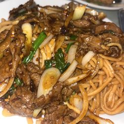 Ming Yen - Mongolian Beef Chow Mein