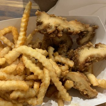 Zoey's Fried Chicken Sandwiches - Chicken tenders - Chicken Wings Near Me - Everett, Washington Zoey's Fried Chicken Sandwiches - Chicken tenders - Chicken Wings Near Me - Everett, Washington