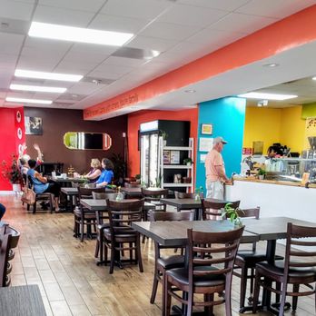 cafe columbia - Dining Area at Cafe Columbia - Cafes Near Me - Columbia, Maryland
