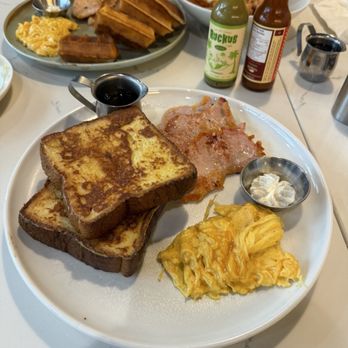 OEB Breakfast Co. - Yaletown - Breakfast & Brunch Near Me - Vancouver, British Columbia OEB Breakfast Co. - Yaletown - Breakfast & Brunch Near Me - Vancouver, British Columbia