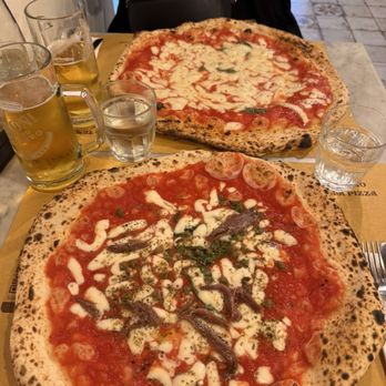 Da Michele - Anchovies with capers and a double margherita pizza. - Pizza Near Me - Florence, FI