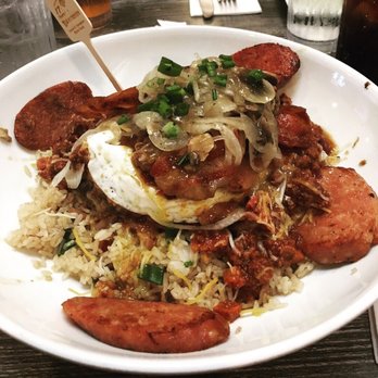 Da Kitchen Maui - Giant loco moco - Hawaiian Near Me - Kihei, Hawaii