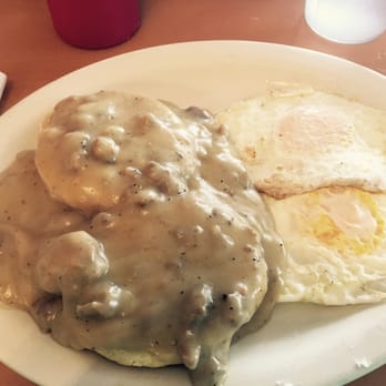 Art’s Place - Biscuit & gravey - American Near Me - Kitty Hawk, North Carolina