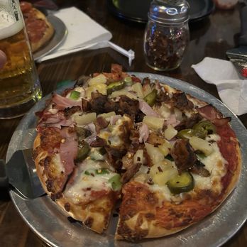 Pizza Madness Maui - Place was very nice. Food was delicious and staff very friendly - Pizza Near Me - Kihei, Hawaii Pizza Madness Maui - Place was very nice. Food was delicious and staff very friendly - Pizza Near Me - Kihei, Hawaii
