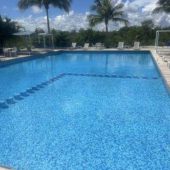 City Express Plus - Hotels Near Me - Cancún, ROO
