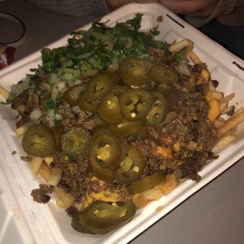 Pete's Plaza Cafe - Asada fries - American Near Me - Avalon, California