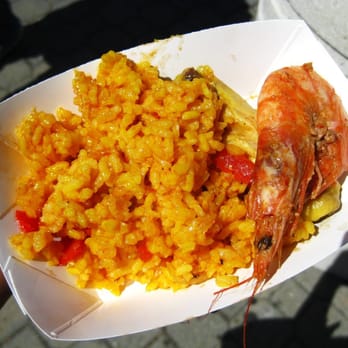 Gerard's Paella - Seafood & chicken paella @ Eat Real Festival 2010 (8.29.10) - Caterers Near Me