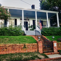Exterior photo of Historic Oak Hill Inn - Natchez, Mississippi Exterior photo of Historic Oak Hill Inn - Natchez, Mississippi