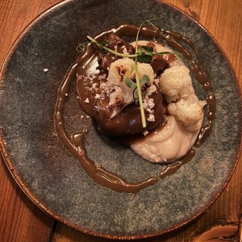 Sensi - Pork cheek - Tapas/Small Plates Near Me - Barcelona, B Sensi - Pork cheek - Tapas/Small Plates Near Me - Barcelona, B