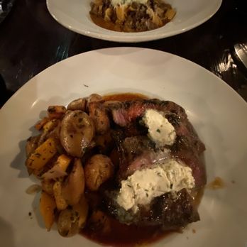 The Pullman - Elk Bolognese and flat iron steak with fingerlings - New American Near Me - Glenwood Springs, Colorado The Pullman - Elk Bolognese and flat iron steak with fingerlings - New American Near Me - Glenwood Springs, Colorado