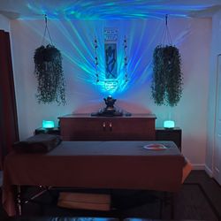 Massothérapie au Centre Ville de Montréal - Espace pour la réception du massage aménager avec une atmosphère et musique zen