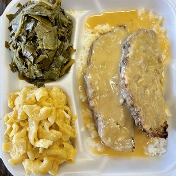 R Kitchen - Beef meatloaf dinner with Mac n cheese and collard greens. - Soul Food Near Me - Lakewood, California R Kitchen - Beef meatloaf dinner with Mac n cheese and collard greens. - Soul Food Near Me - Lakewood, California