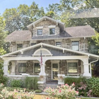 Hershey Trolley Works - Just one of the many pretty homes in town - Tours Near Me