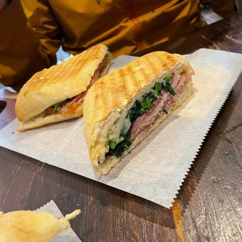 Da Pepo - Italian Near Me - Montclair, New Jersey