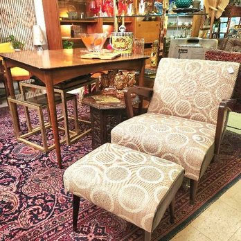 Back to the Fuchsia - Used, Vintage & Consignment Near Me - London, Ontario