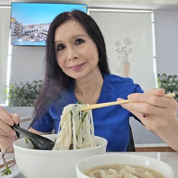 Pho Con Bo - Miss Universe liked Phở Con bò - Vietnamese Near Me - Houston, Texas