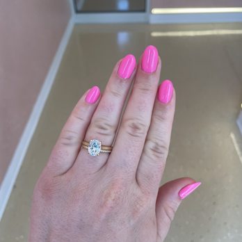 Pink Mi Up - Nail Salons Near Me - Chicago, Illinois