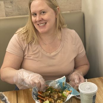 Mr.Shrimp Chicken & Seafood - Me loving what's in front of me - Cajun/Creole Near Me - Pembroke Pines, Florida
