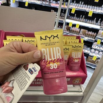CVS Pharmacy - Drugstores Near Me - Malibu, California