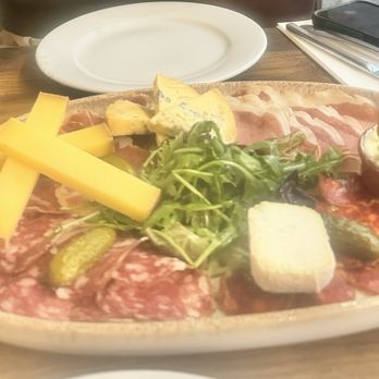 Le Layon - French Near Me - Lyon, 69