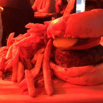 John Michael's Pub - Pubs Near Me - Montreal, Quebec
