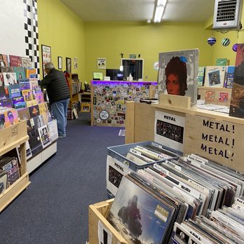 Ska Dog Records - Inside - Vinyl Records Near Me - Hayward, California Ska Dog Records - Inside - Vinyl Records Near Me - Hayward, California