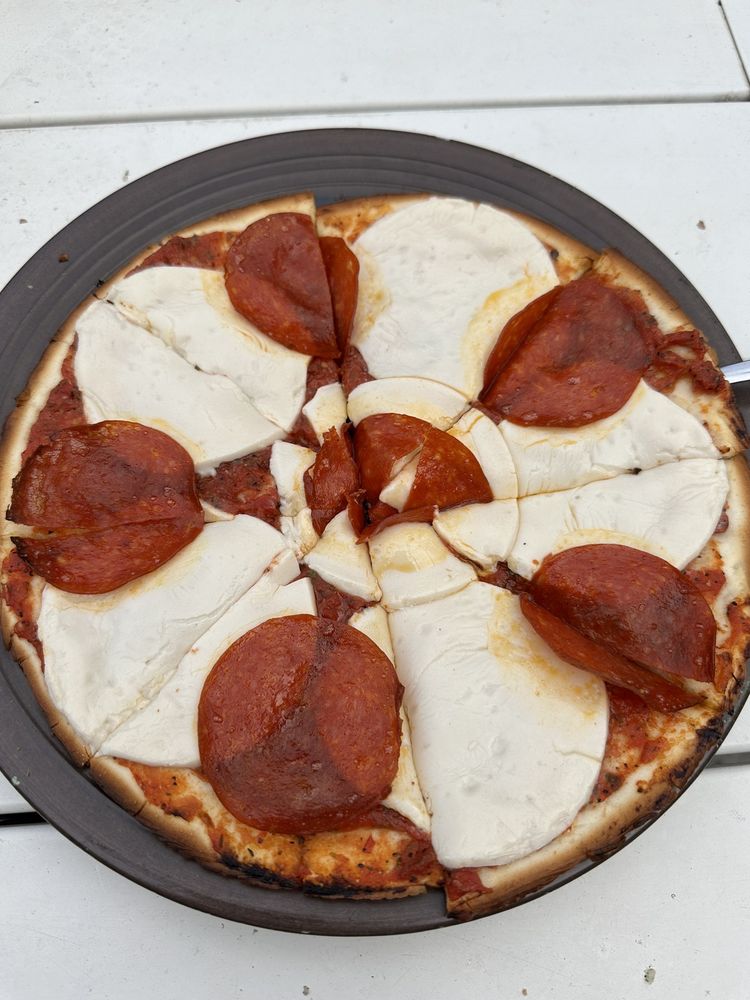 THE PIZZA PATIO Updated August 2024 258 Photos & 530 Reviews 109